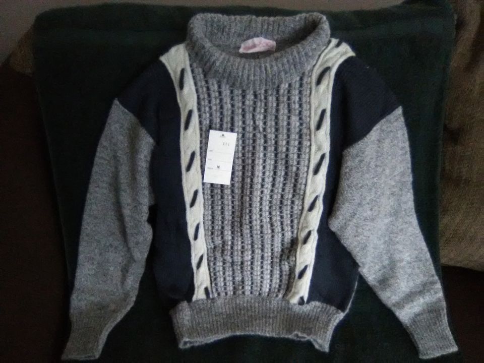 Women's Capriccio Sweater Size M