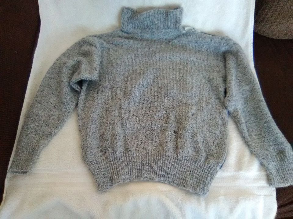 Women's Capriccio Sweater Size M