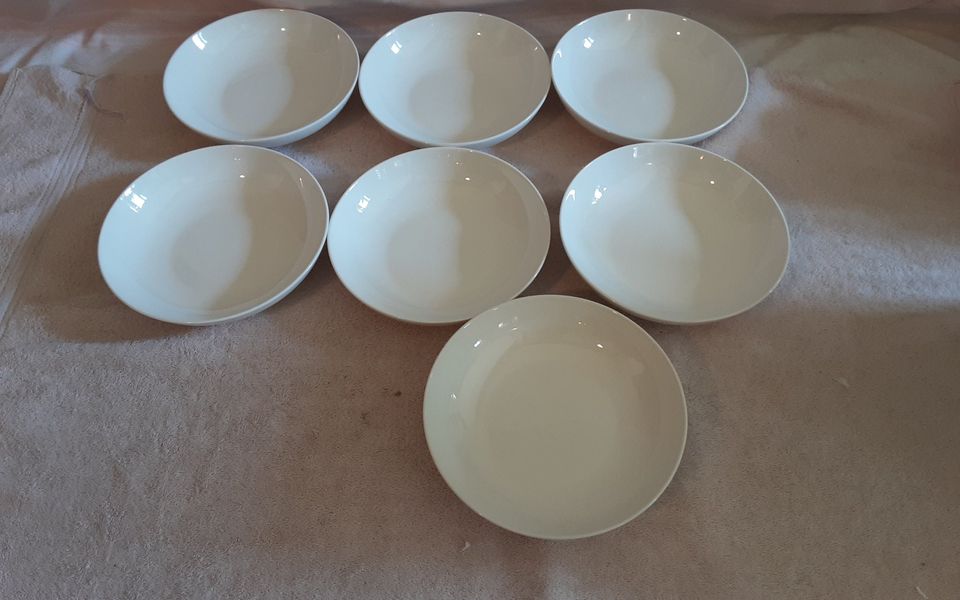 7Pk. Porcelain Pasta Bowls by DeeCoo