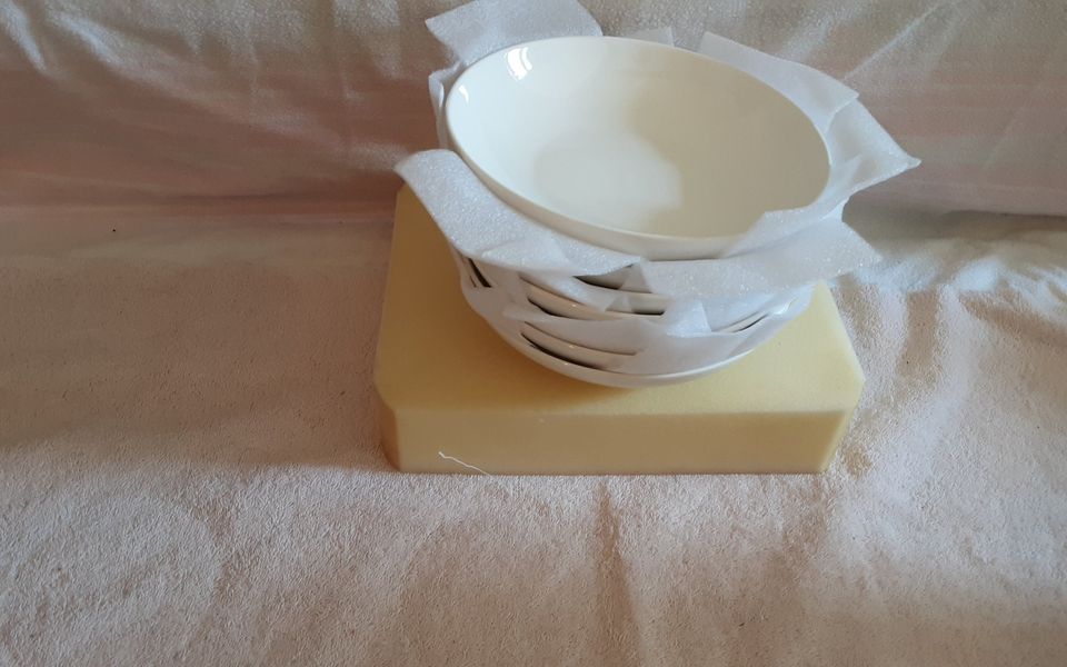 7Pk. Porcelain Pasta Bowls by DeeCoo