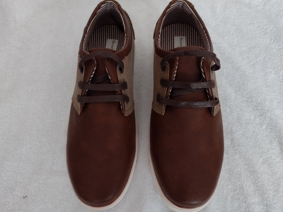 Men's Casual Lace Up Walking Shoes by Bruno Marc Size 43/10 US
