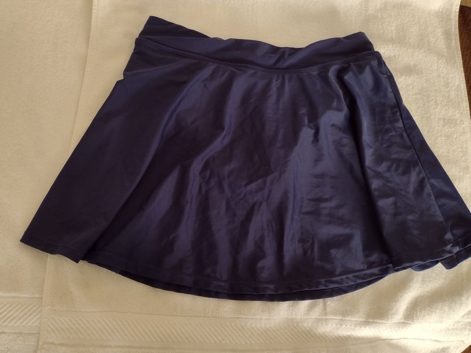Women's Shekini Bathing Suit Skirt Size M