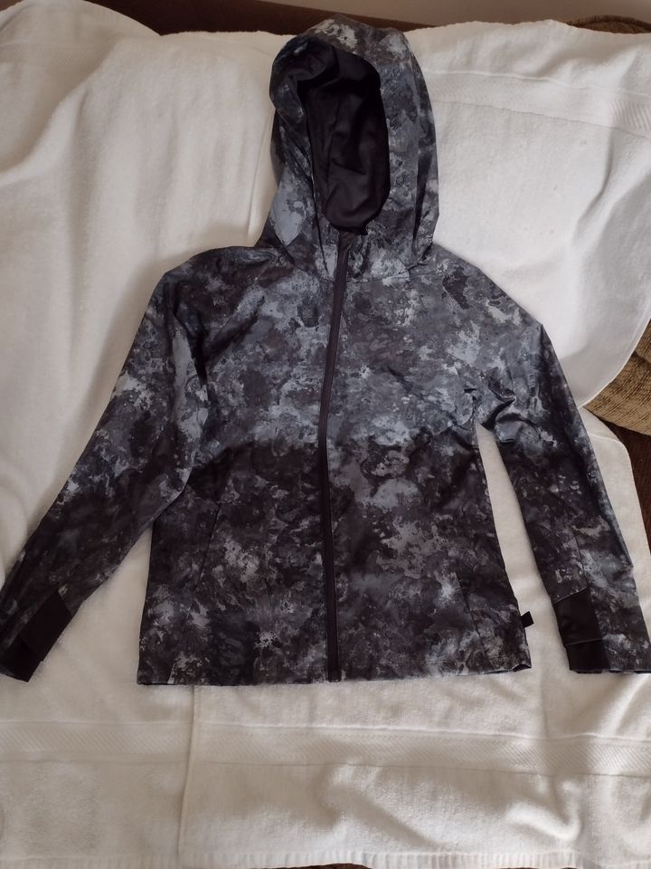 Boys All In Motion Lightweight Hooded Jacket Size L (12-14)