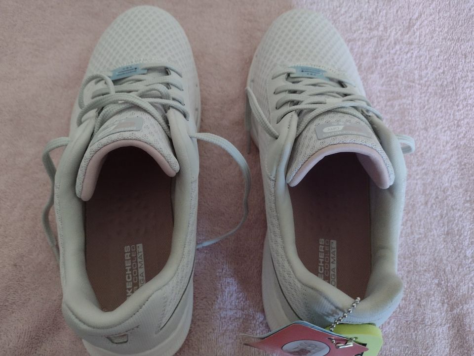 Women's Lace Up Sneakers by Skechers Size 9.5