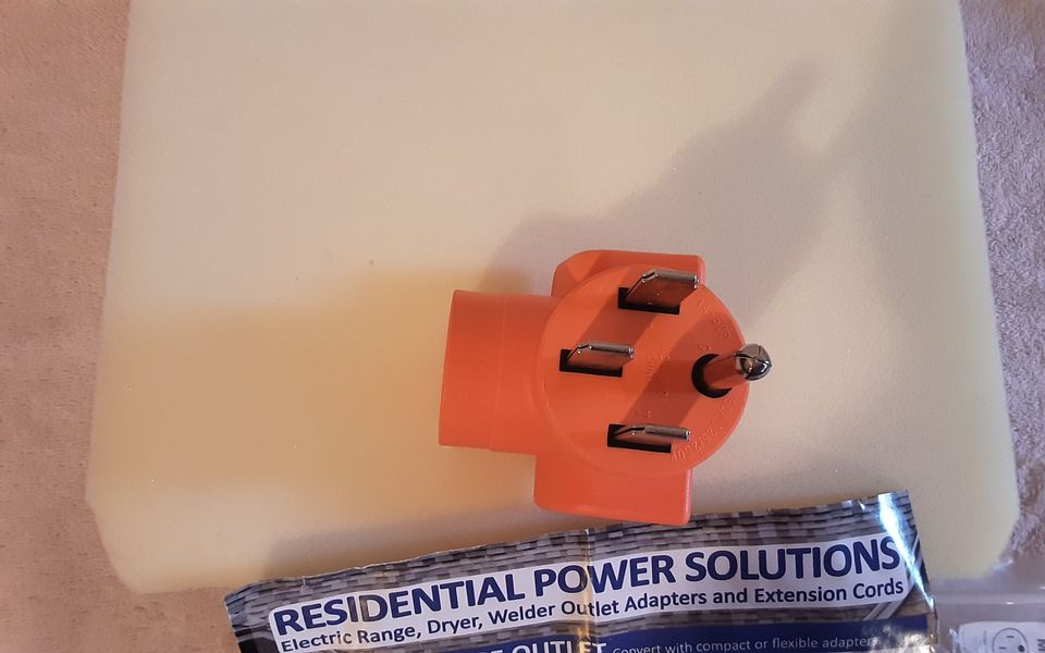 4-Prong Locking Adapter by AC Works