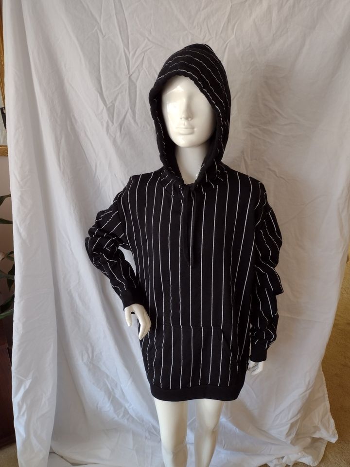 Boys SWS Striped Pullover Hoodie Size S