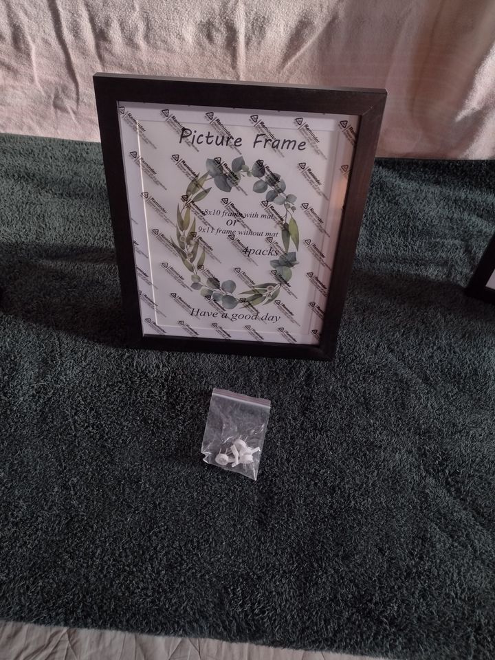 4 Wooden Picture Frames Black