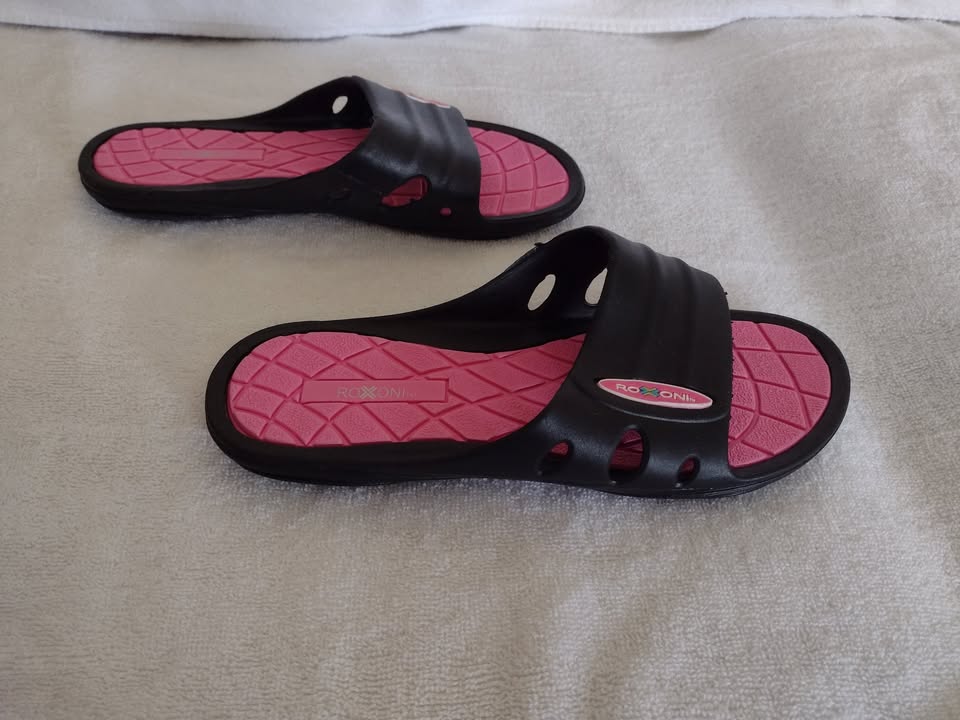 Women's Flip Flop Sandals Size 8.5US