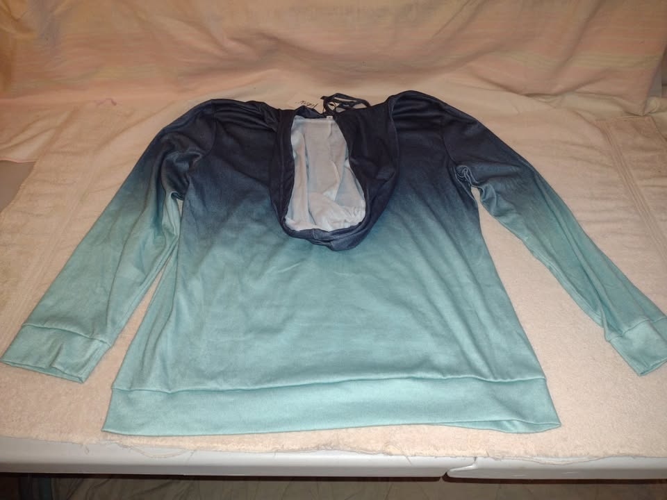 Women's Lightweight Pullover Hoodie Tie Dye Size L