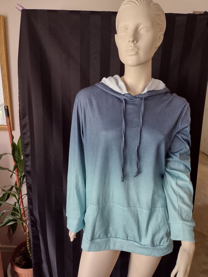 Women's Lightweight Pullover Hoodie Tie Dye Size L