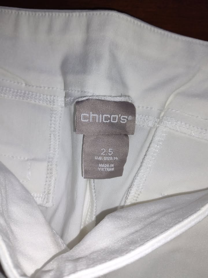 Women's Pull On Cropped White Pants Size L(14)