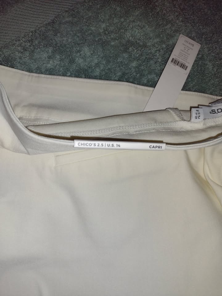 Women's Slim Leg Capris Chico's Size 14