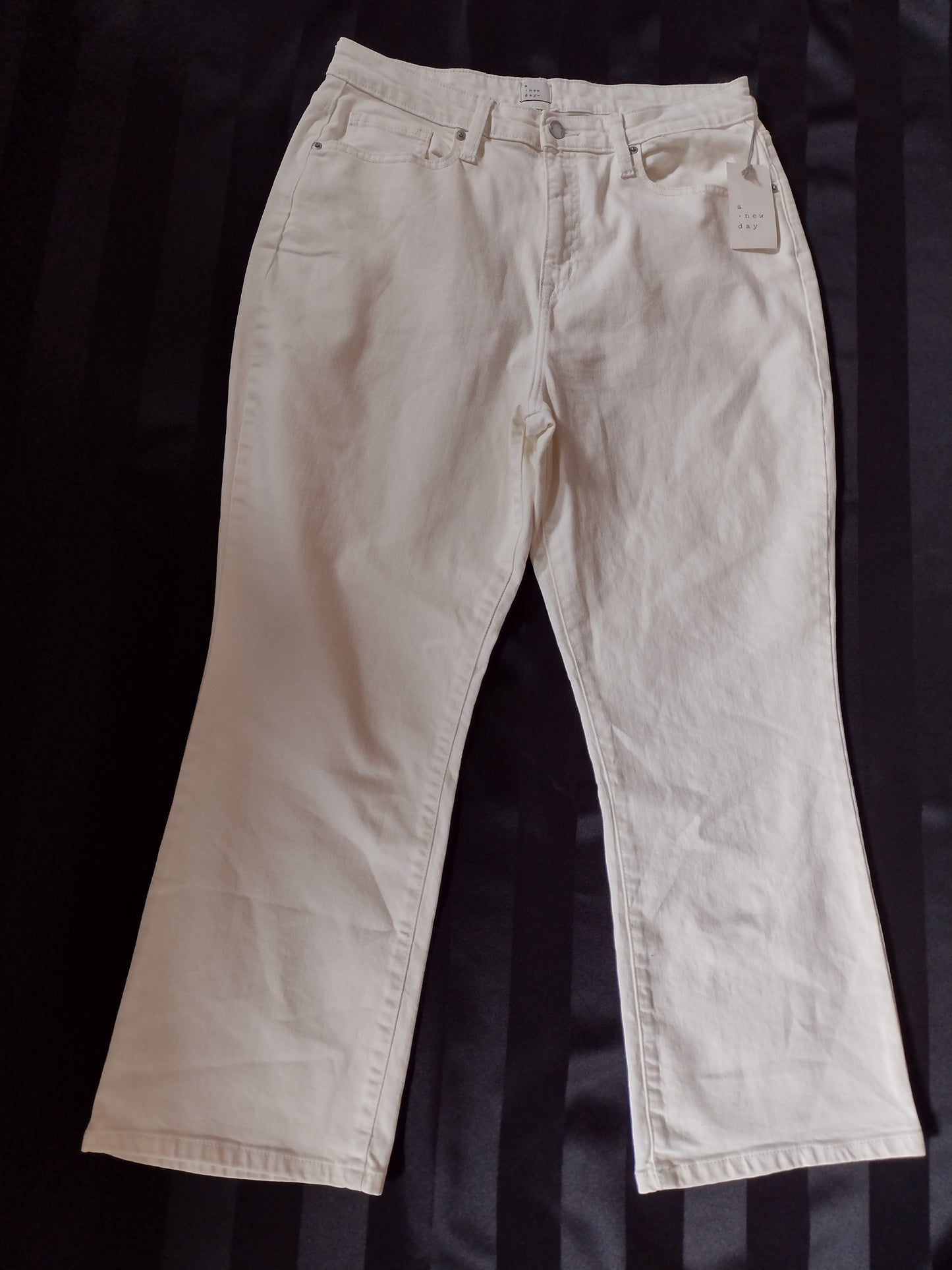 Women's Off-White Jeans by A New Day Size 14 Regular