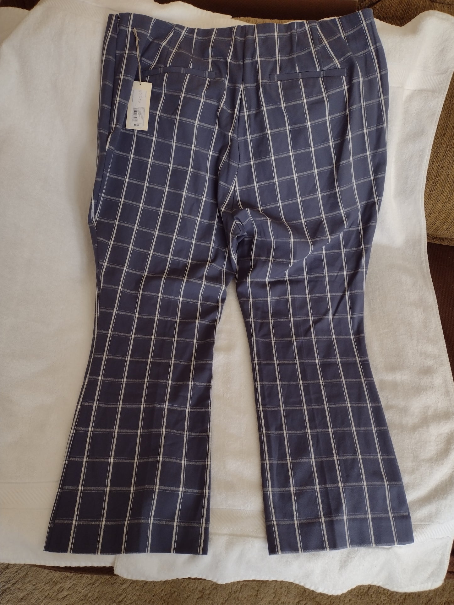 Women's Stretchy Cropped Navy Plaid Flare Pants Size 18W