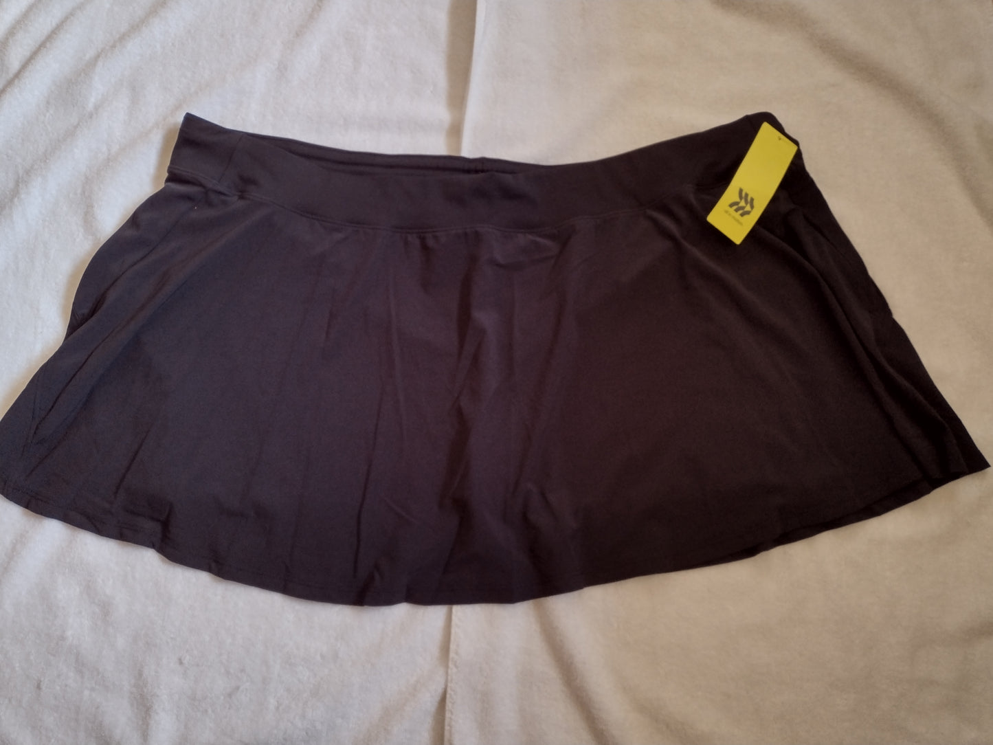 Women's All in Motion Athletic Skort with Zipped Side Pocket Size 3X