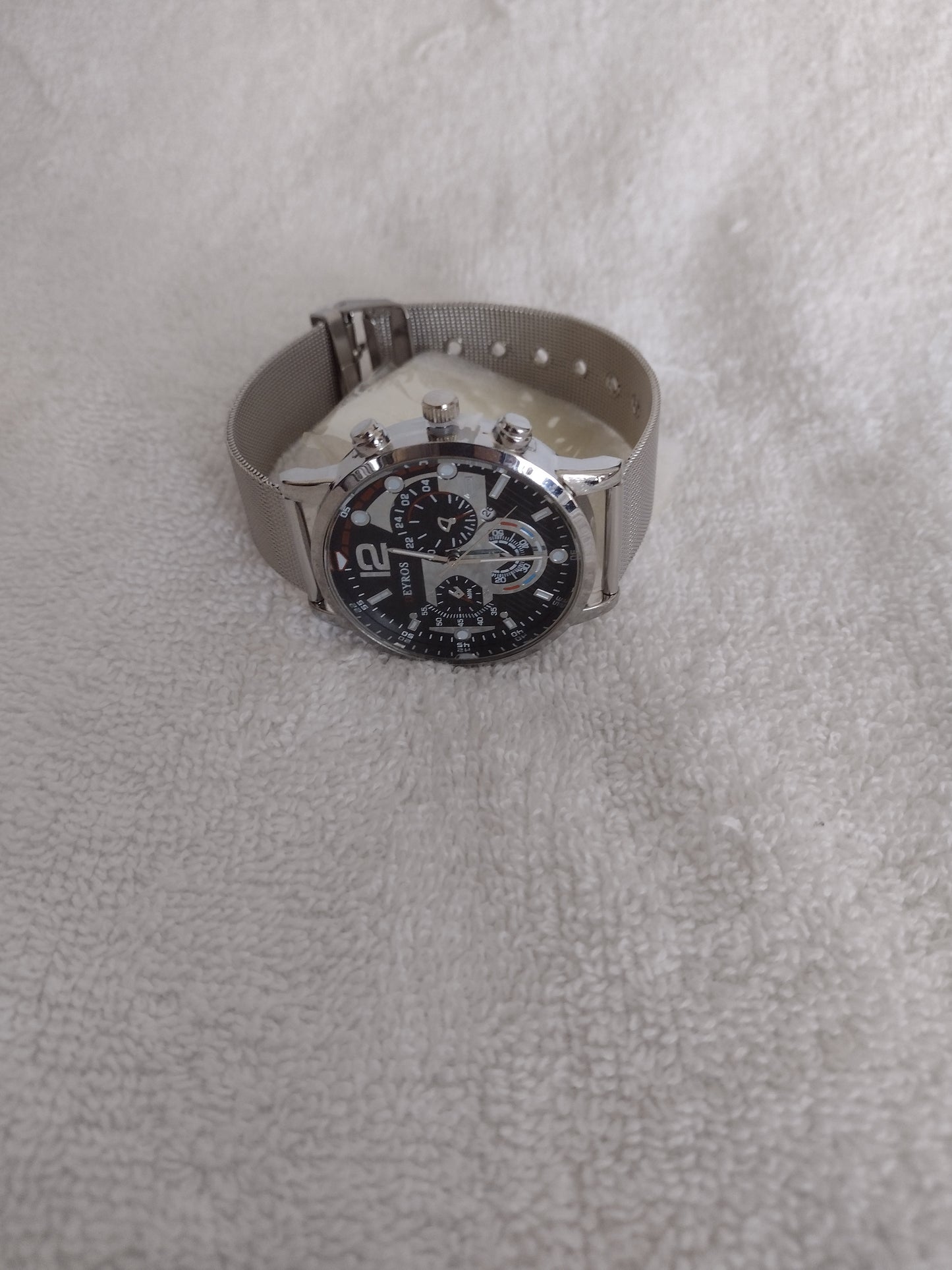 Men's Quartz Watch by Deyros Size OS