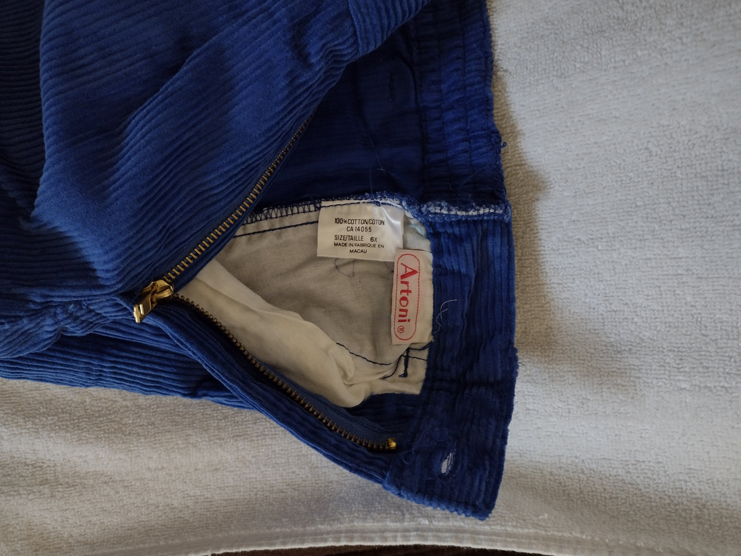 Children's Corduroy Pants Size 6 by Artoni