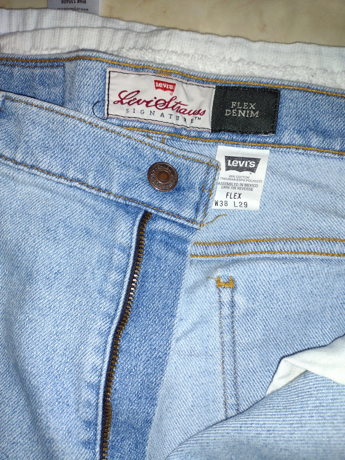Men's Pre-Owned 695 Levi's Flex Jeans 38W 29L Light Blue