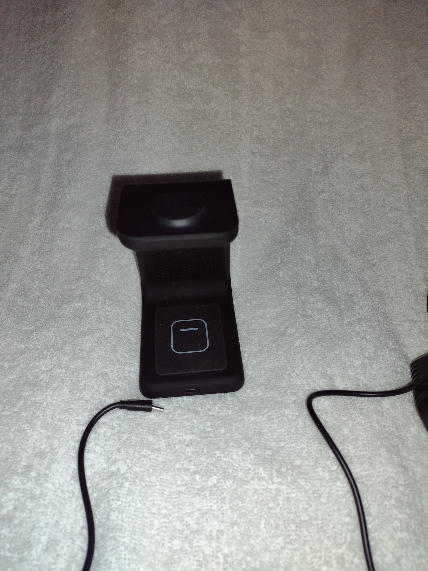 3 in 1 Wireless Charging Stand by Ciyoyo