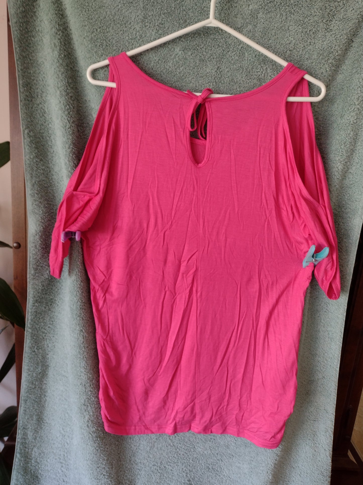 Women's Cold Shoulder Top Pink Size L