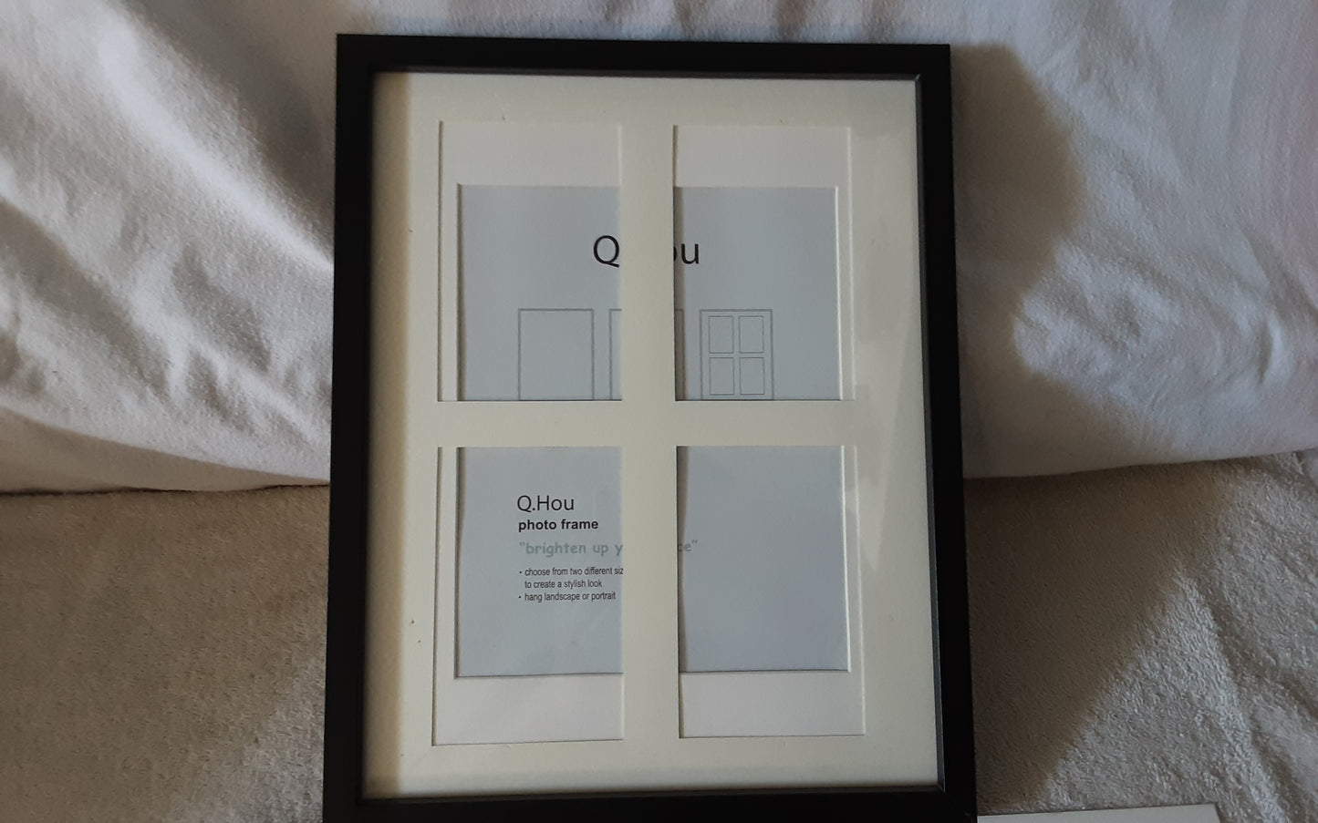 Wall mount picture frame