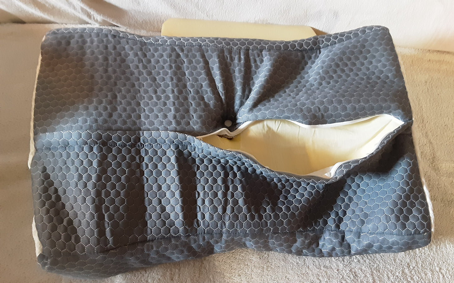 Mkicesky Foam Pillow