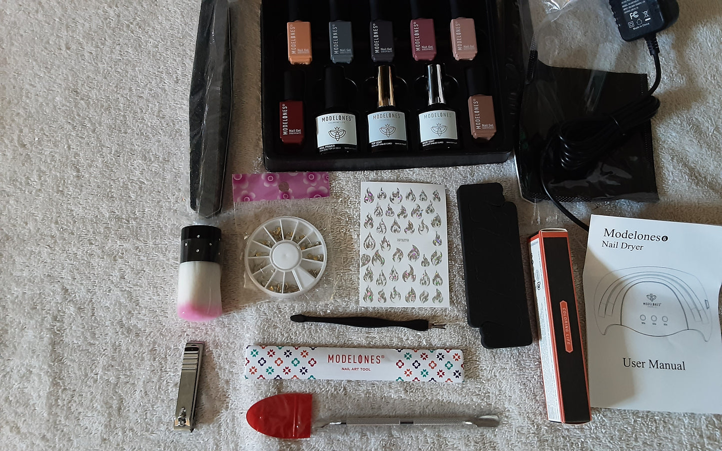 Gel polish kit by Modelones