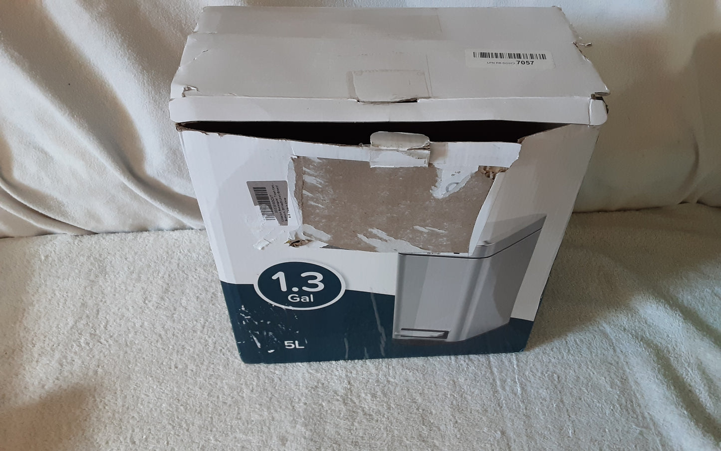 Rectangular trash can