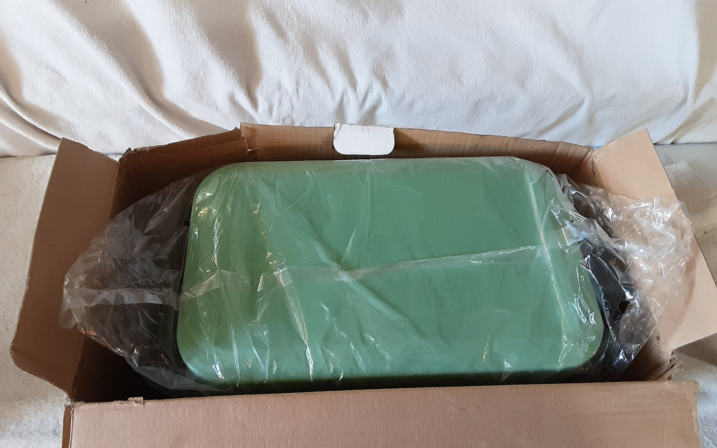 Rectangular trash can