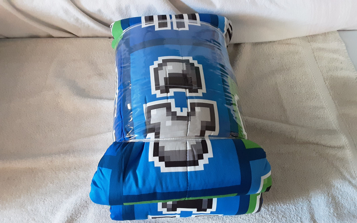 6Pc. Twin Bed Set by Minecraft