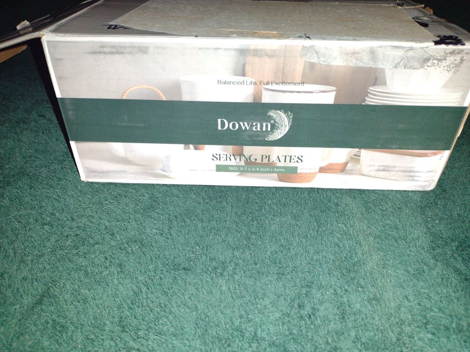 4 Porcelain Rectangular Serving Plates/Platters 9.7 x 5.4" by Dowan