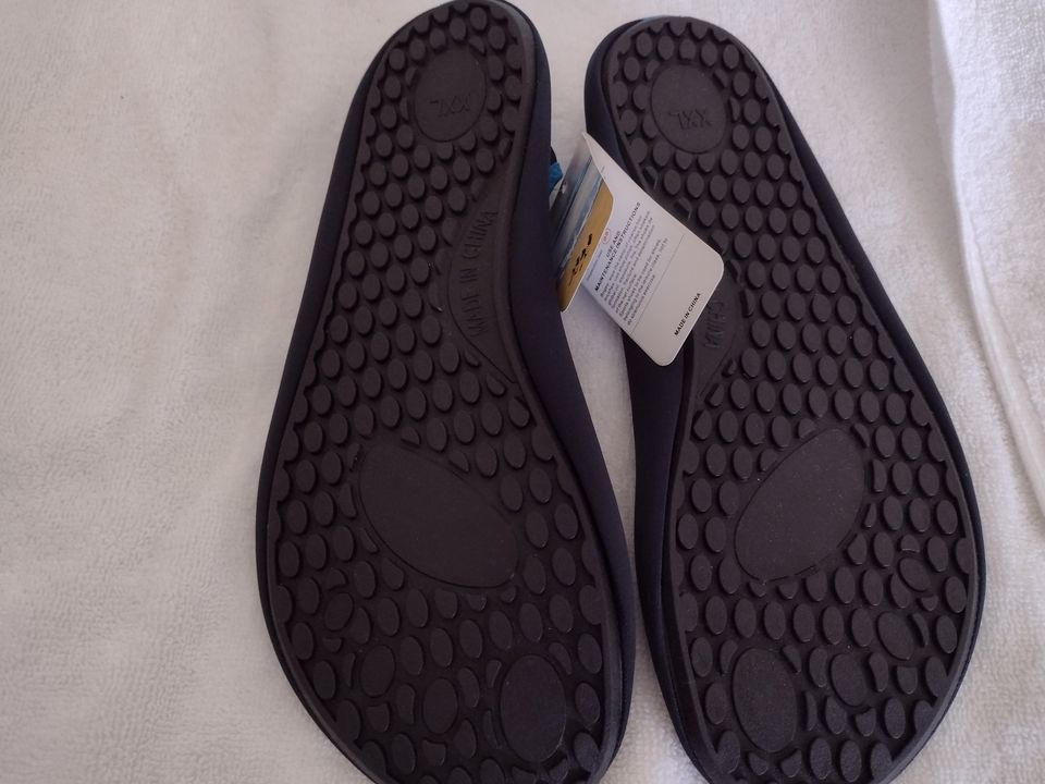 Unisex Beach/Sport/Leisure Shoes by Quimaoo Blue Size 9.5 Men/11 Women