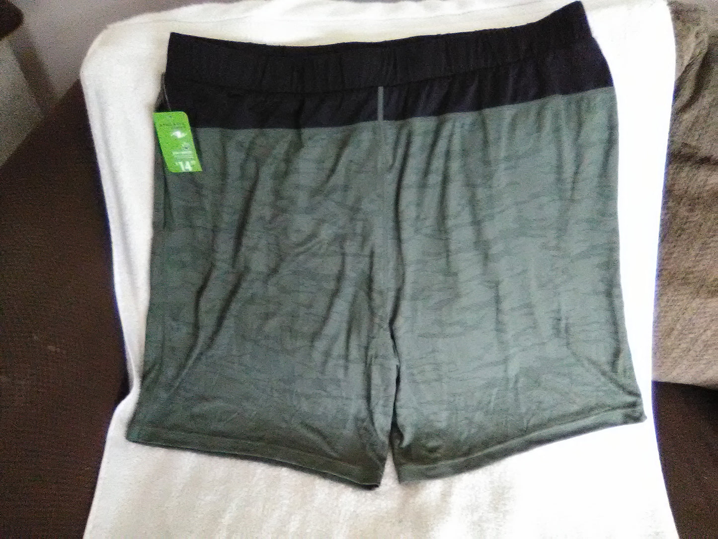 Men's Camo Shorts by Athletic Works Sizes XL, XXL Green with Black