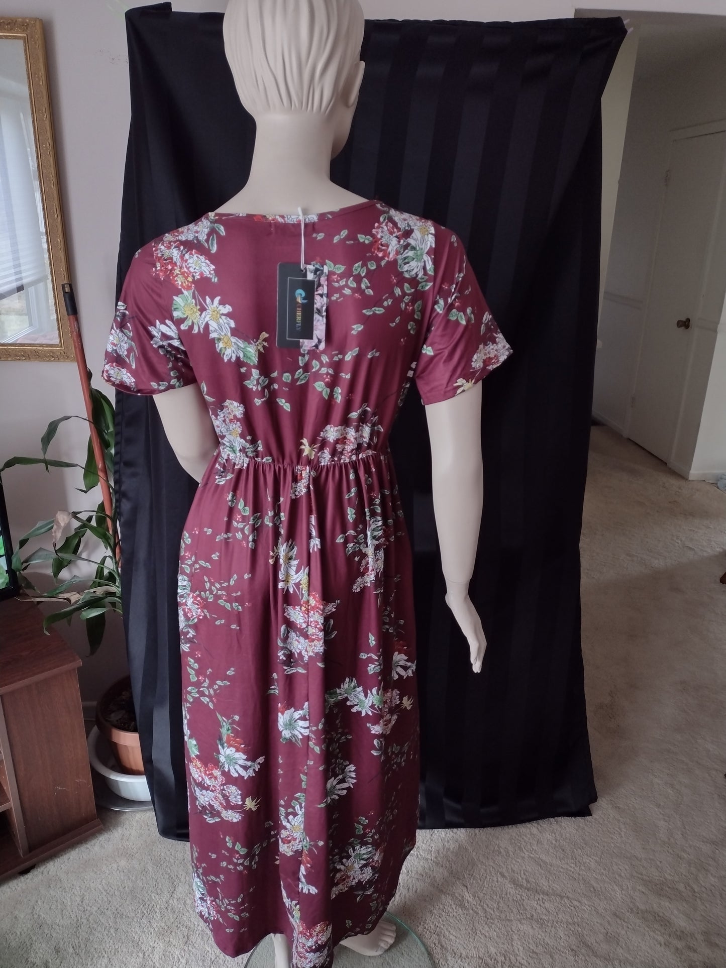 Women's Burgundy Floral Maxi Dress Size M (8)