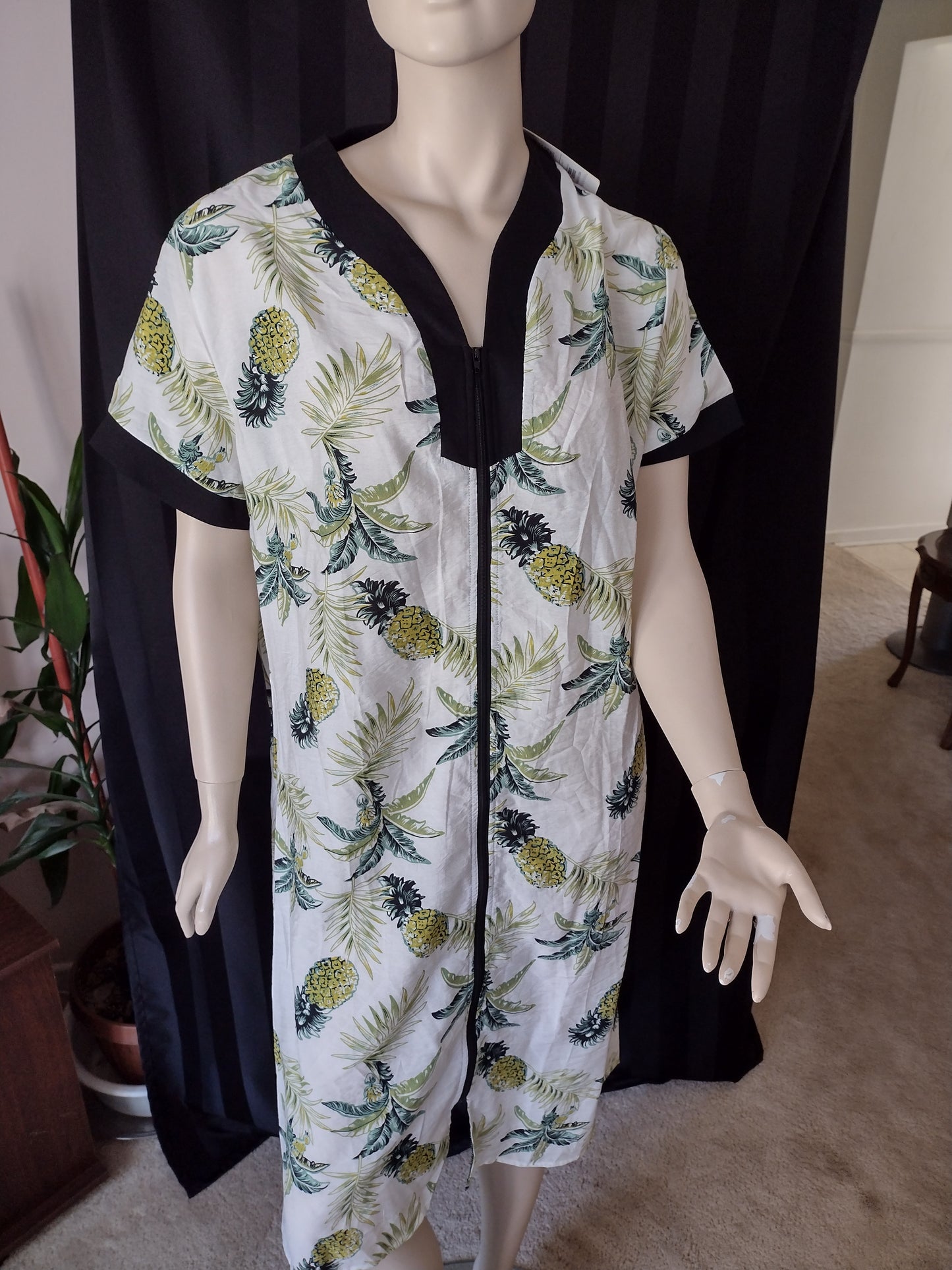 Women's Zip Front Robe/Nightgown Size XL