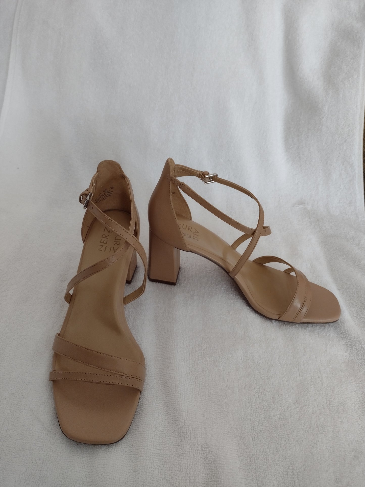 Naturalizer Tiff Dress Sandal Creme Brulee Size 9W