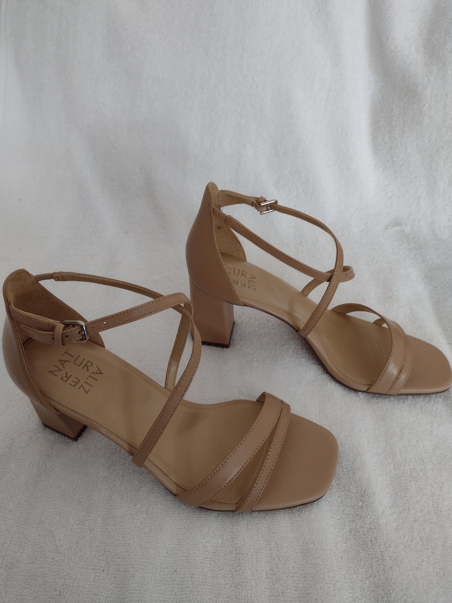 Naturalizer Tiff Dress Sandal Creme Brulee Size 9W