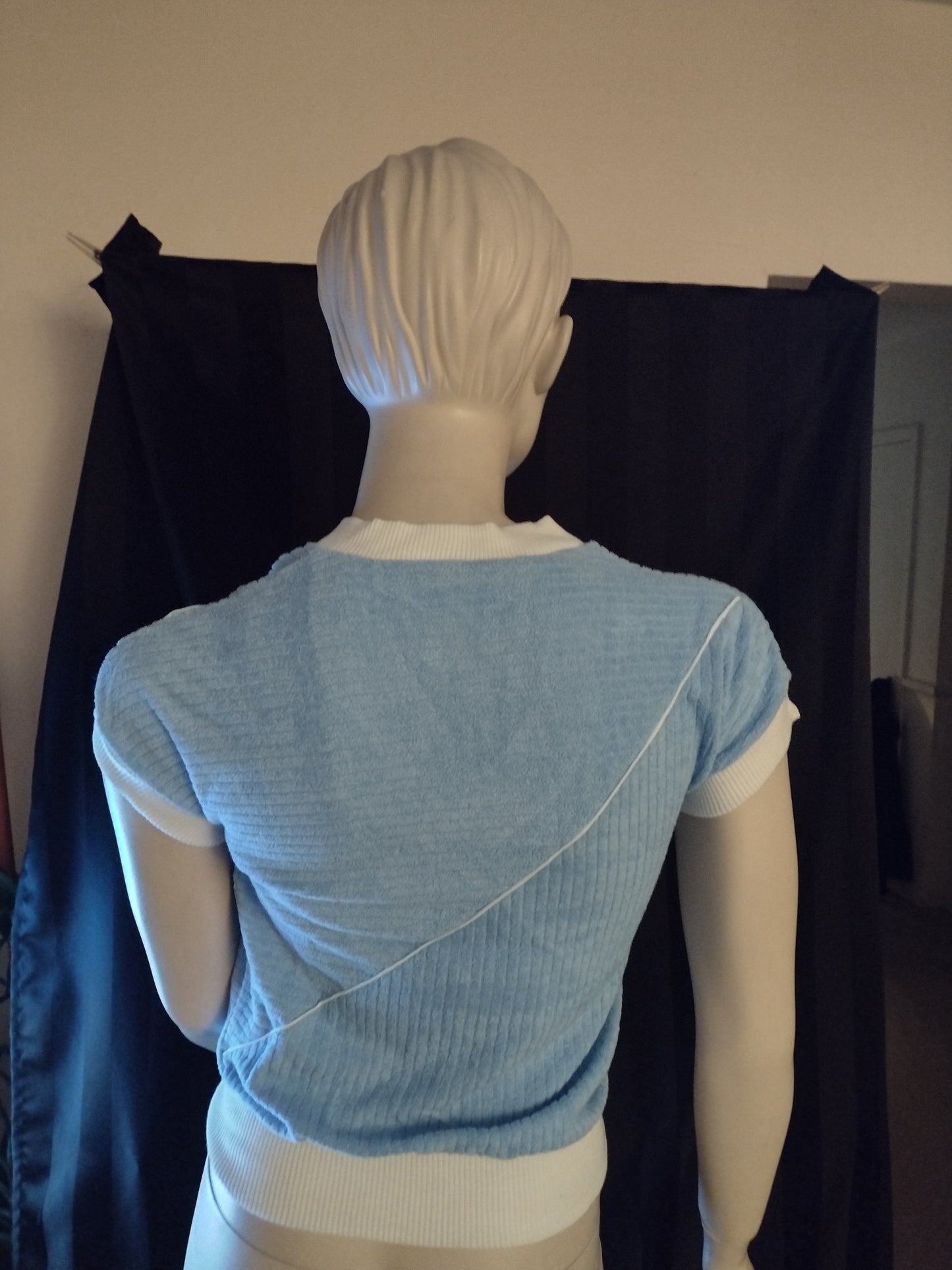 Trade Winds International V Neck Terry Tops Blue & White Sizes XS and S