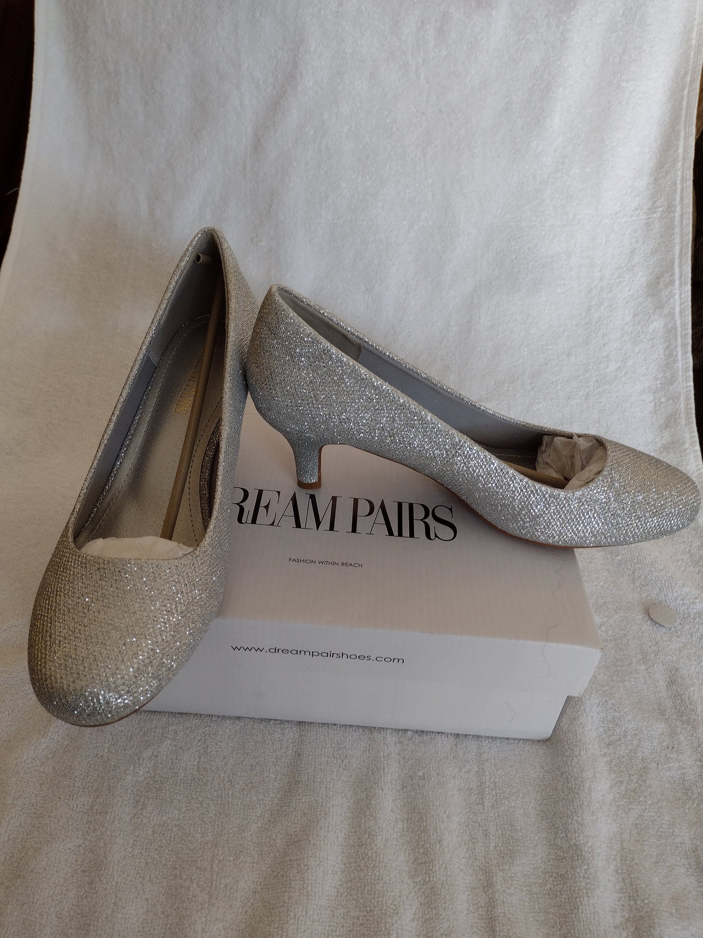Women's Dream Pairs LUVLY Wedding/Party Shoes Silver Glitter Size 9.5US
