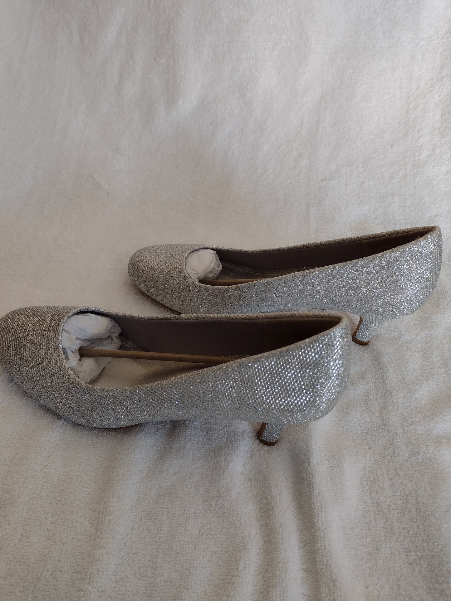 Women's Dream Pairs LUVLY Wedding/Party Shoes Silver Glitter Size 9.5US