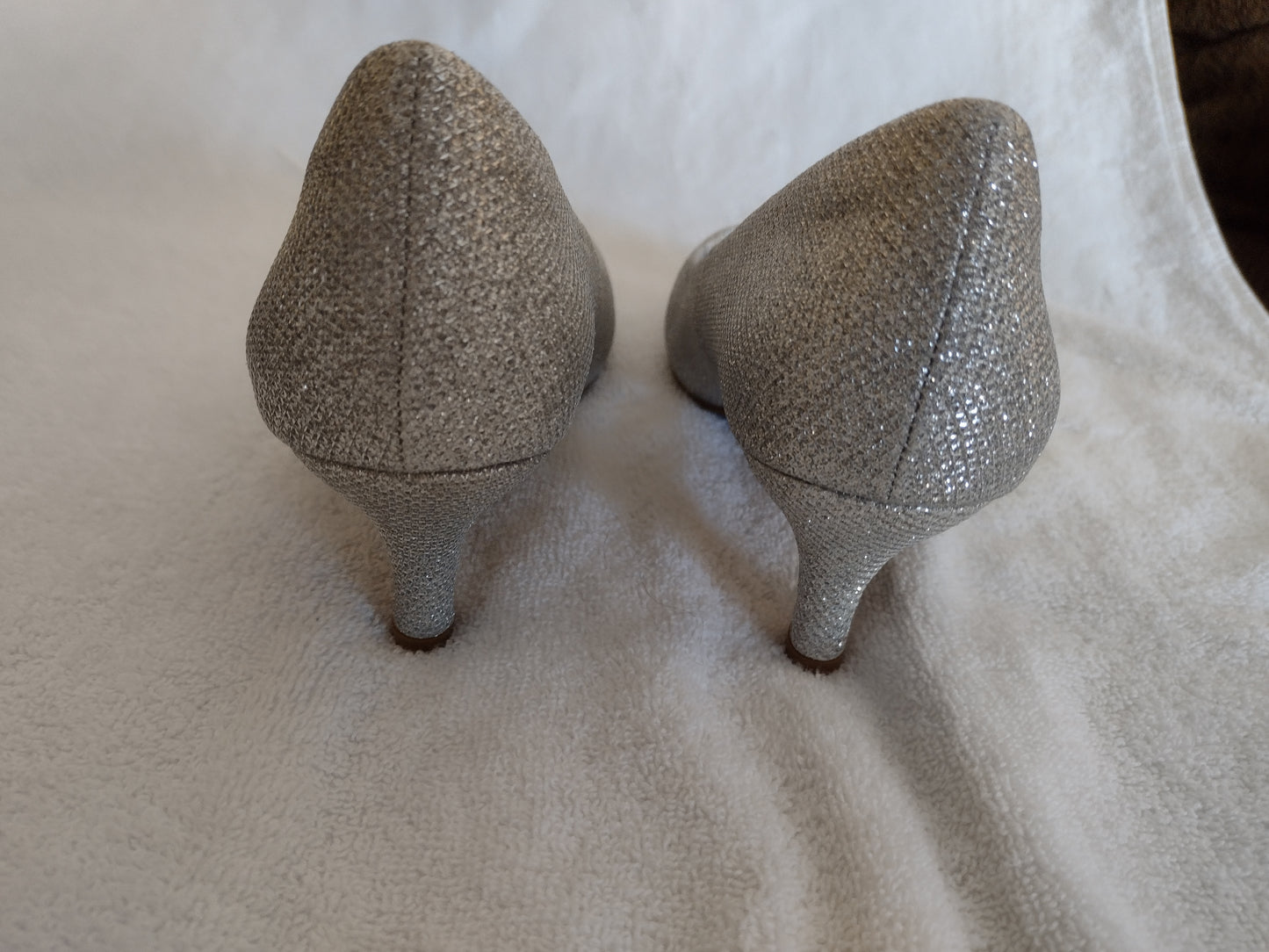 Women's Dream Pairs LUVLY Wedding/Party Shoes Silver Glitter Size 9.5US