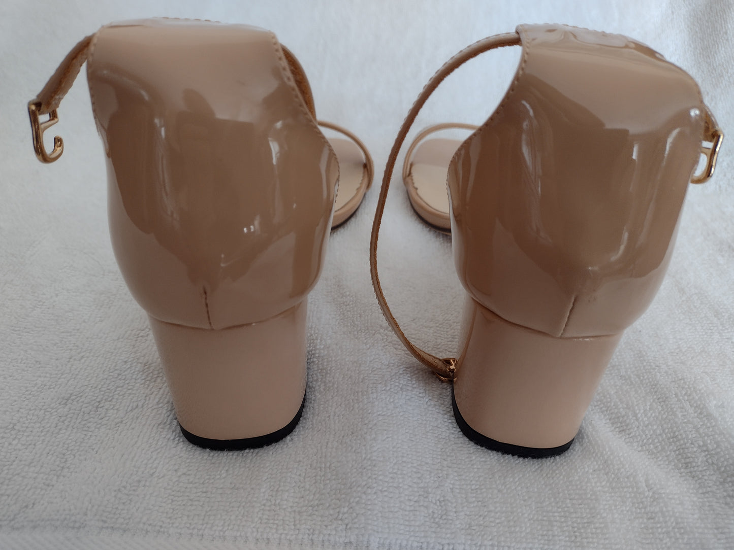 Romantic Road Wedding Shoes Style 6050-2 Size 7.5 Nude