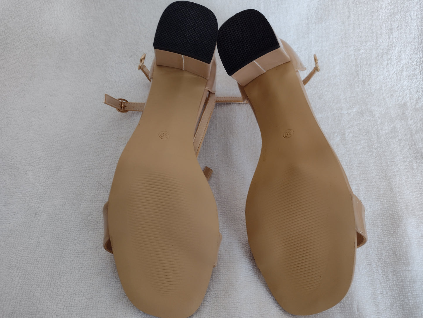 Romantic Road Wedding Shoes Style 6050-2 Size 7.5 Nude