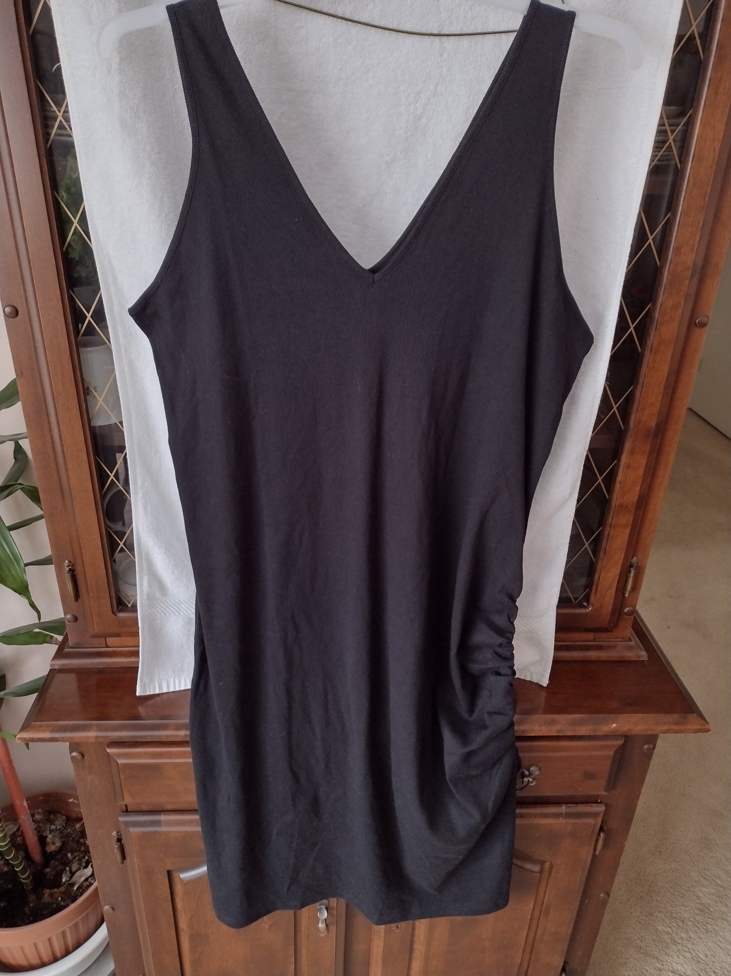 Black Sleeveless Deep V Neck Front Back Dress with Side Slit & Ruching Size L, 2X