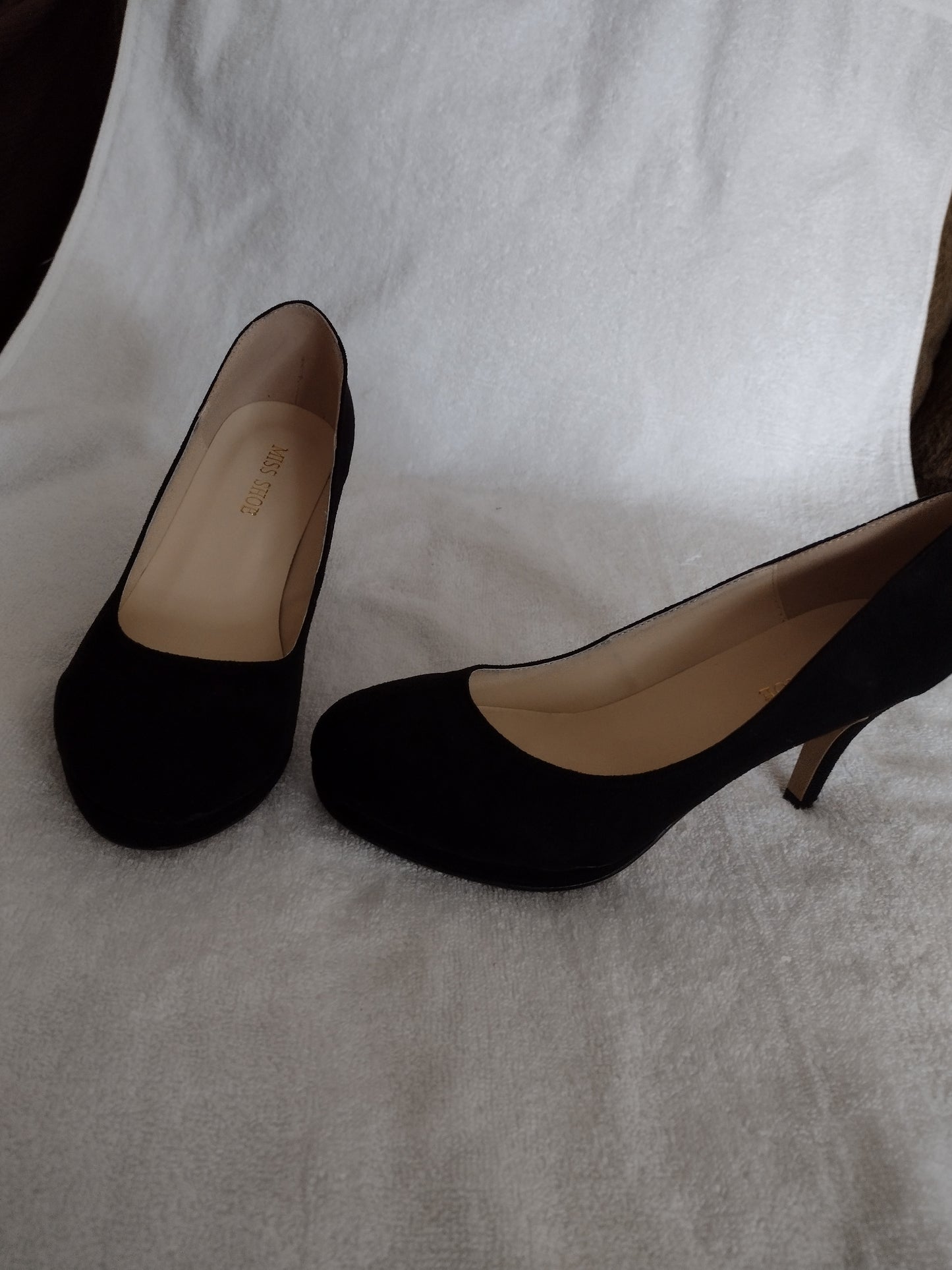 Women's Black Velvet Party/Wedding Shoes Size 8.5