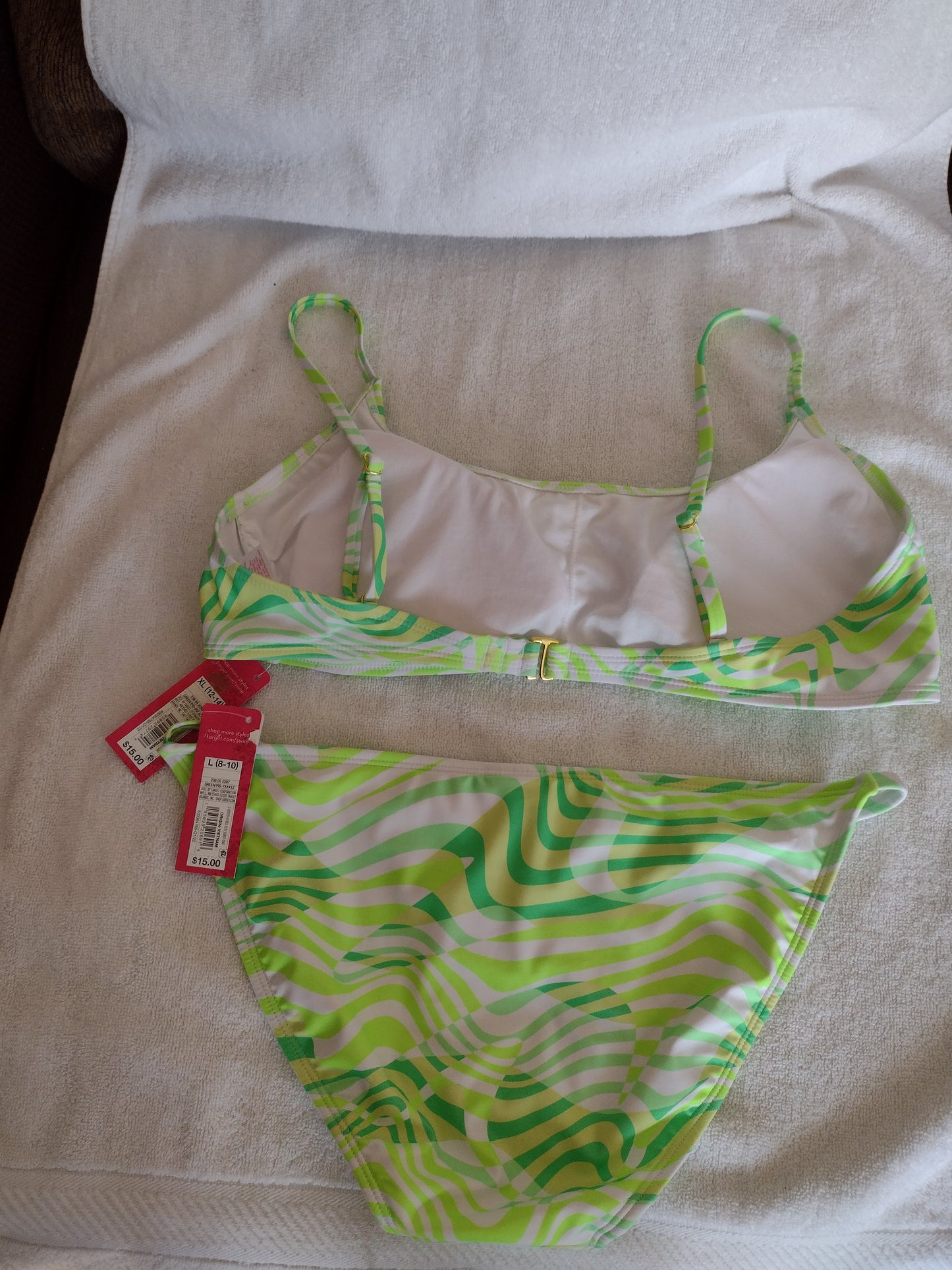 2-Tone Green Patterned Juniors' Bikini Top Size XL (12-14) & Hipster Bikini Bottoms Size L (8-10)