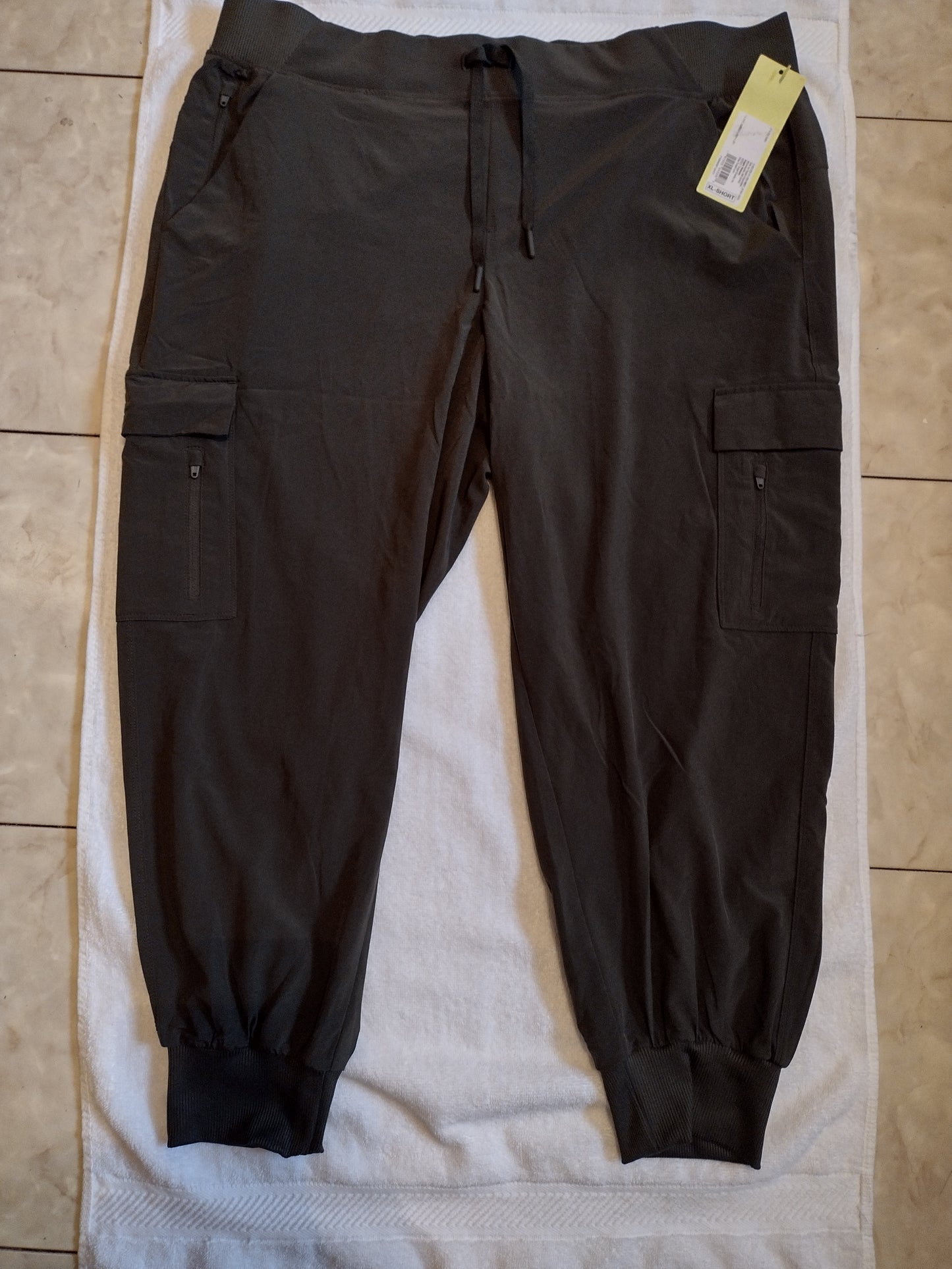 Women's All in Motion Stretch Cargo Pants Sizes L-Short, XL-Short Olive Green, 3X Black