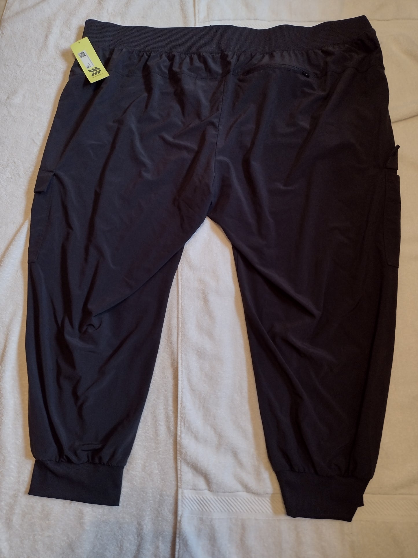 Women's All in Motion Stretch Cargo Pants Sizes L-Short, XL-Short Olive Green, 3X Black