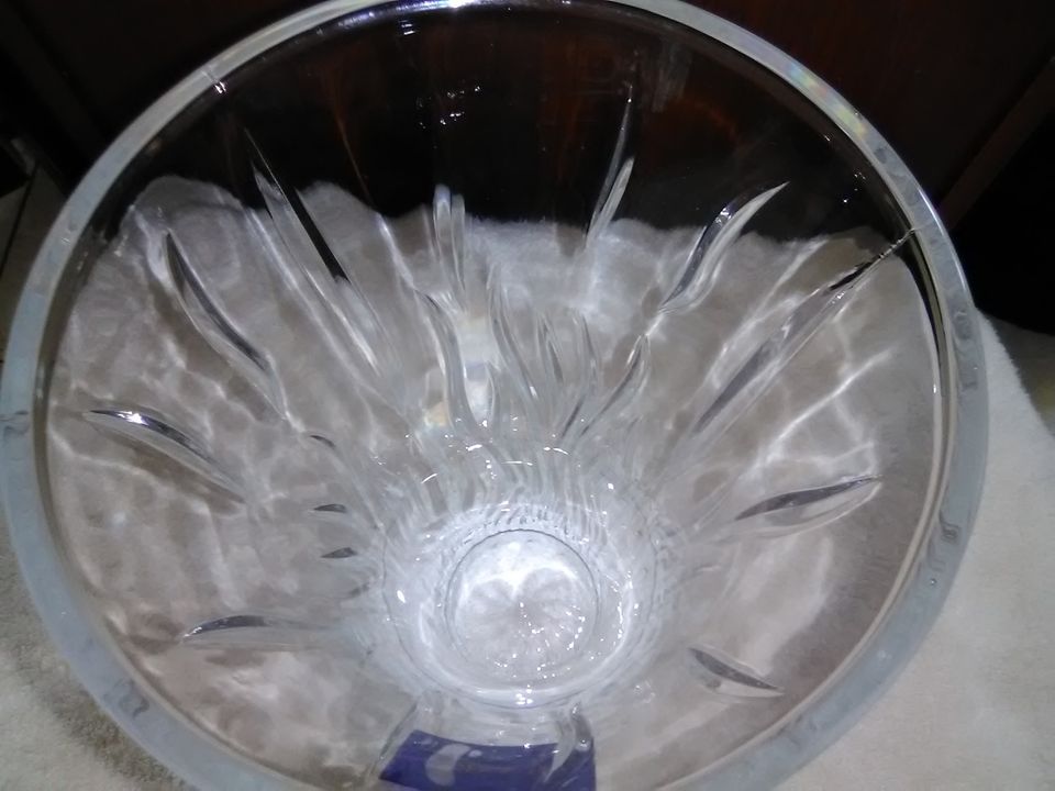 12" Crystal Glass Flower Vase by Jasvic