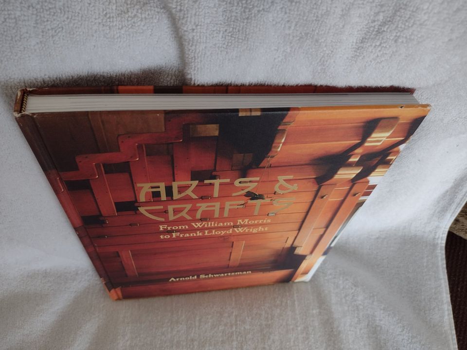 Arts & Crafts Hardcover